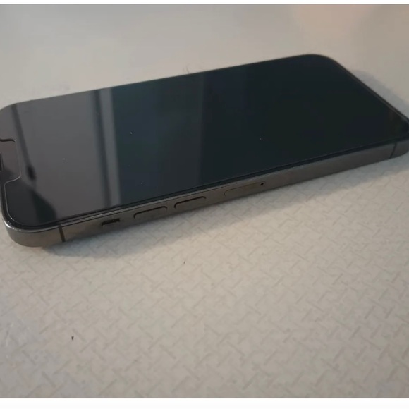 iPhone 14 pro max - Picture 3 of 3